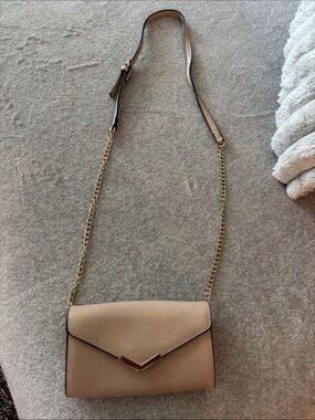NWOT: Nude Crossbody Chain Shoulder Bag - Women